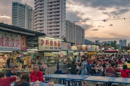 1200x600-best-places-to-visit-in-penang-with-family-gurney-drive-hawker-food-centre